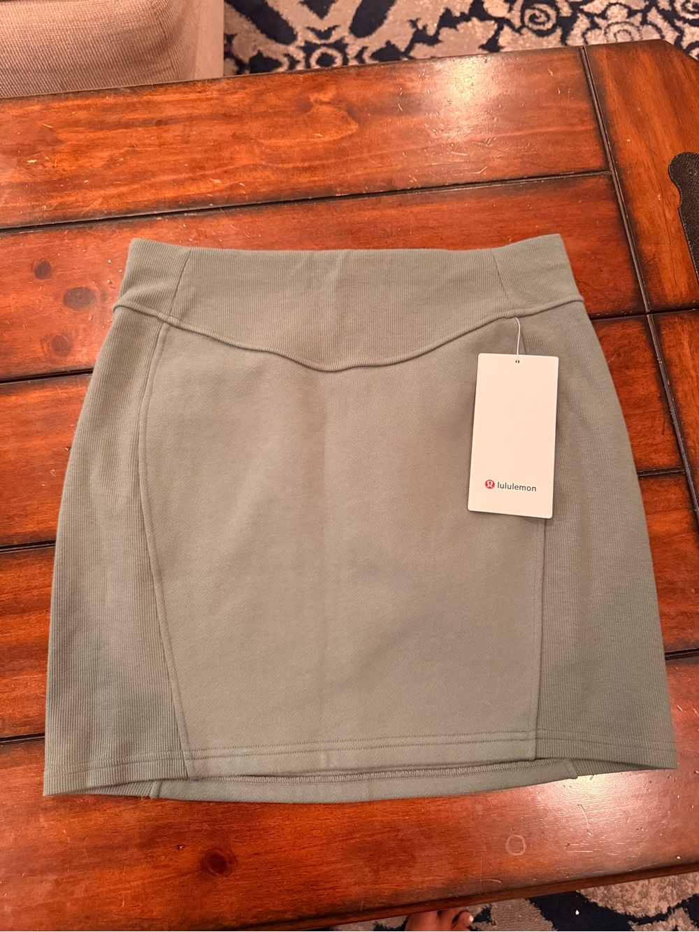 lululemon athletica sage green pencil skirt